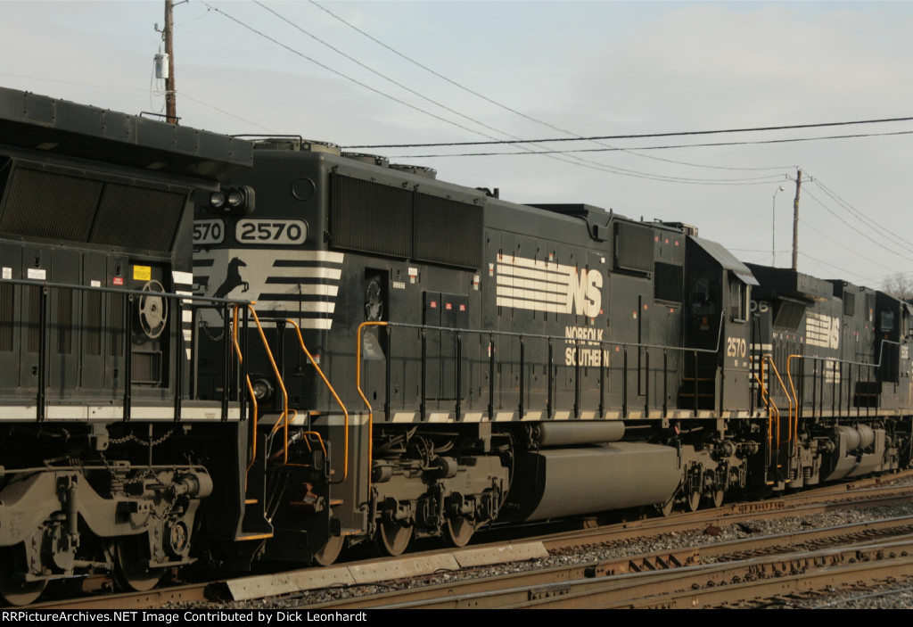 NS 2570